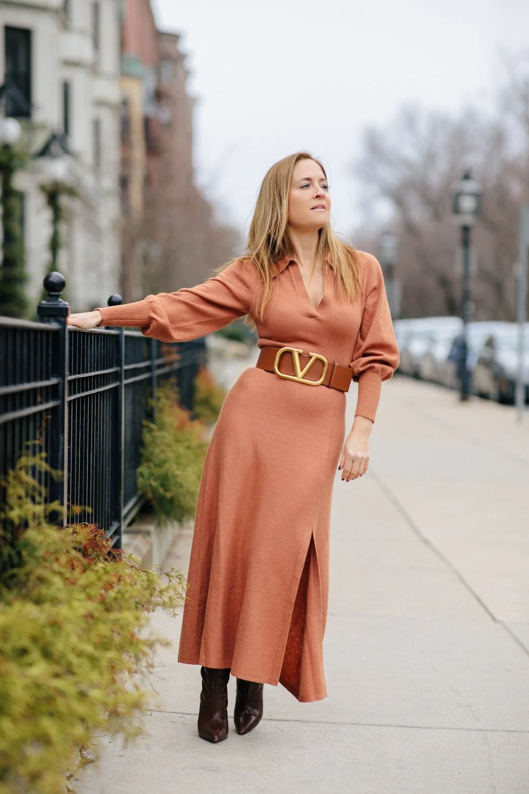 One Belt, 15 Outfits