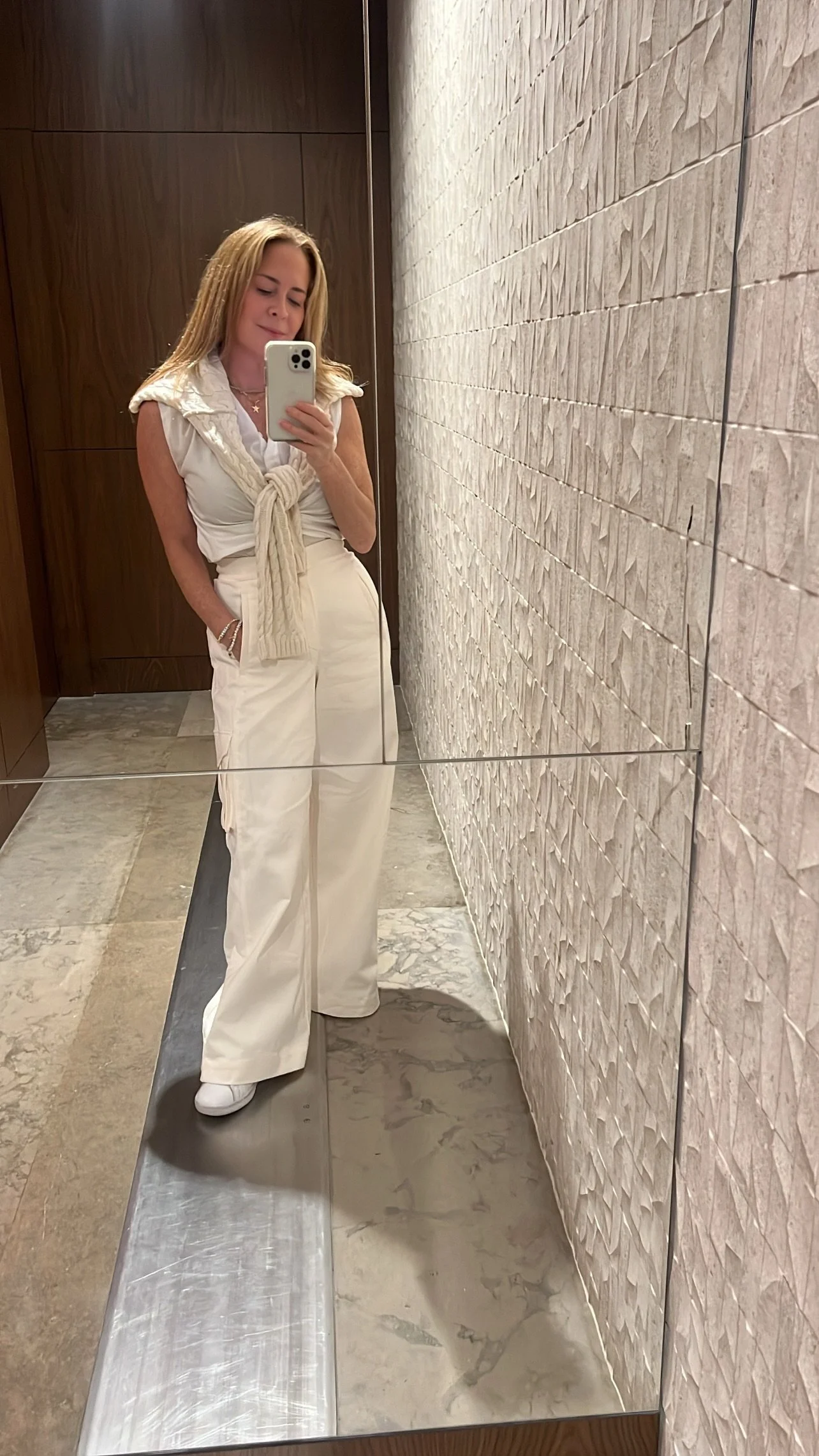 Facetune_20-12-2024-17-35-02.jpg