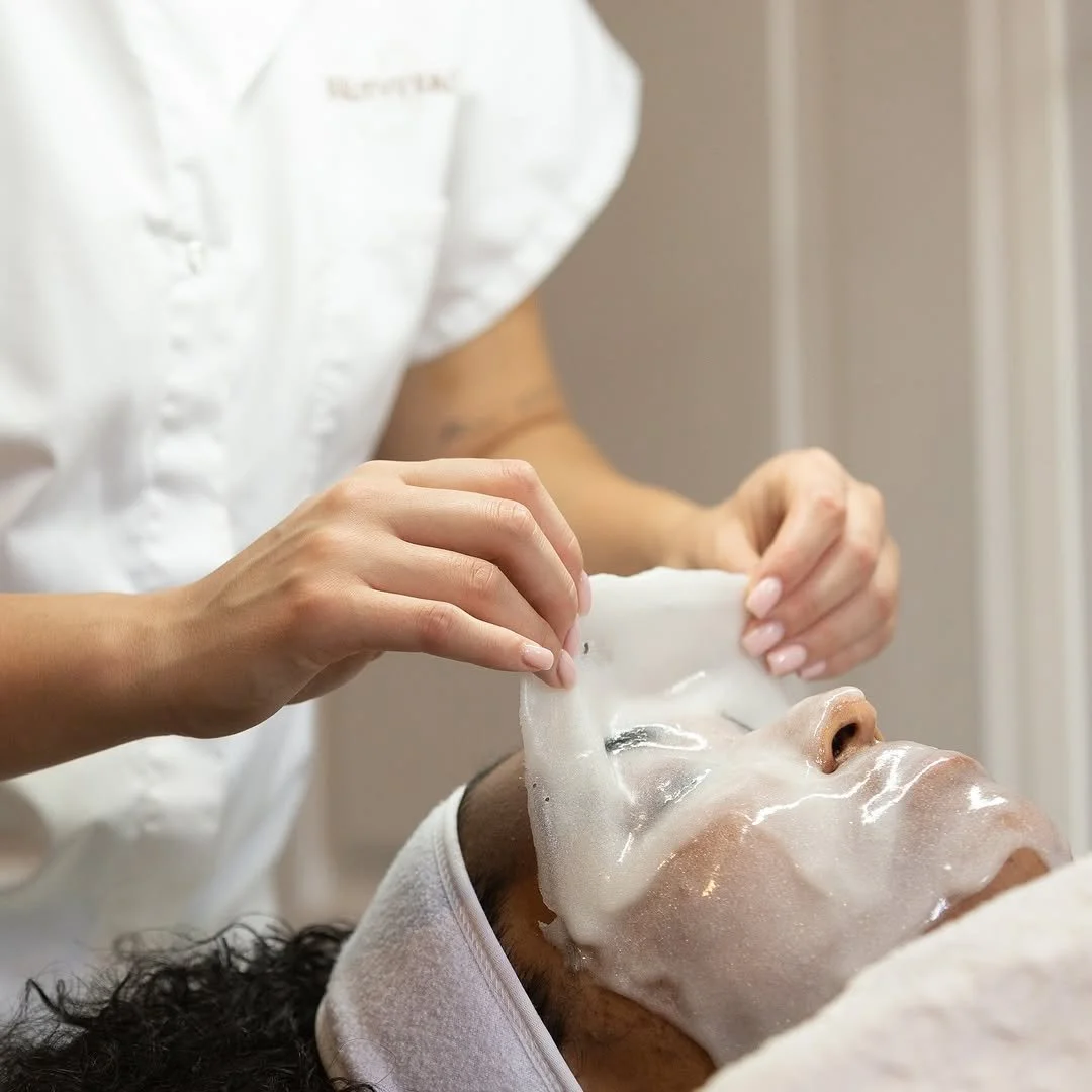 #Repost from @_beautyyface 💫 Les masques Hydrojelly @esthemax_france s&rsquo;adaptent &agrave; toutes les probl&eacute;matiques de peau : acn&eacute;, t&acirc;ches, cicatrices, teint terne ou encore signes de l&rsquo;&acirc;ge.

👉🏼 Lors de votre s