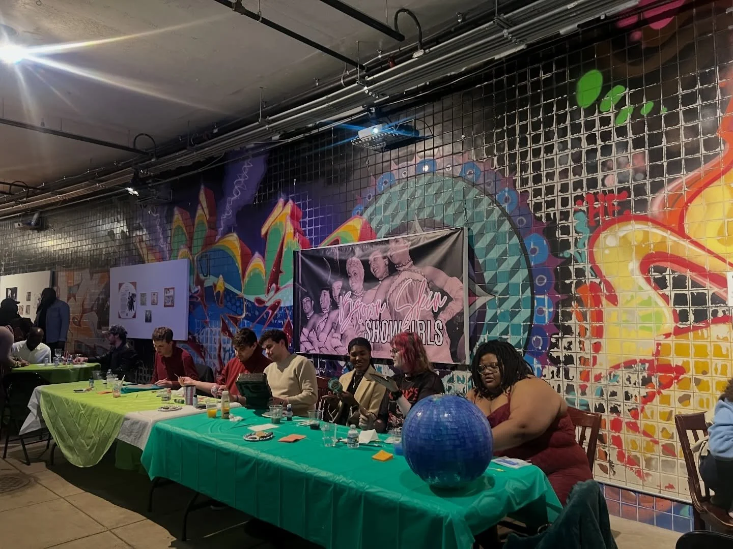 Swipe to see some sustainable art🖌️🎨
Your presence is essence! Thank you to everyone that came out and participated with our friends at @younggiftedgreen