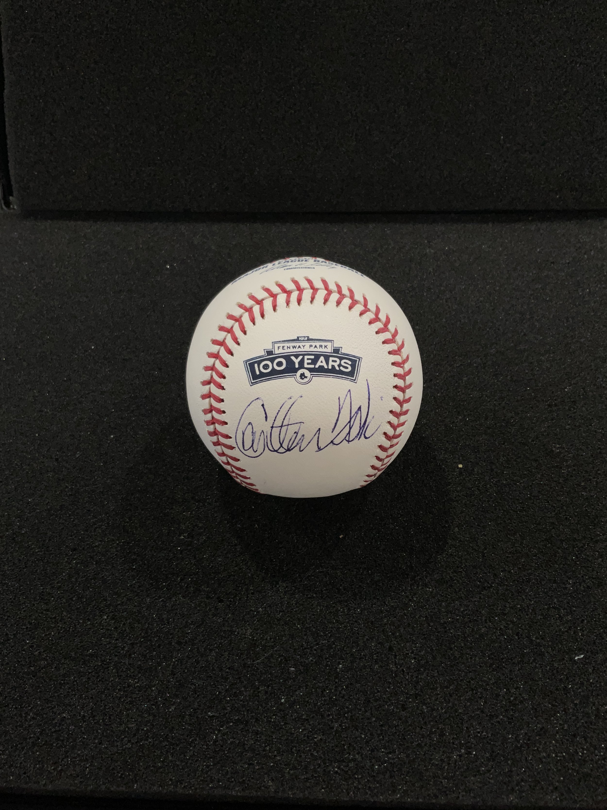 Carlton Fisk Autographed OMLB - MLB Authenticated