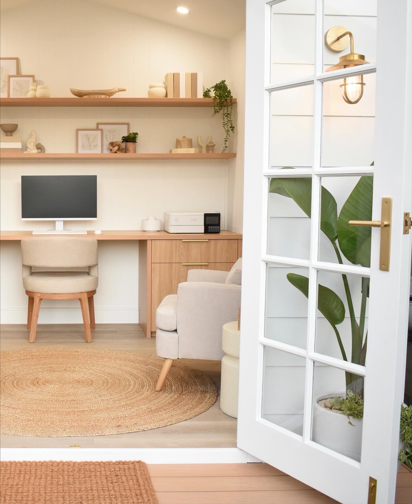 This isn&rsquo;t who you are.
It&rsquo;s just what you&rsquo;ve been practising unknowingly.

And anything practised&hellip;
can be unlearned, softened, reshaped.

One small shift at a time.
And this is the space where that starts to happen.

If this