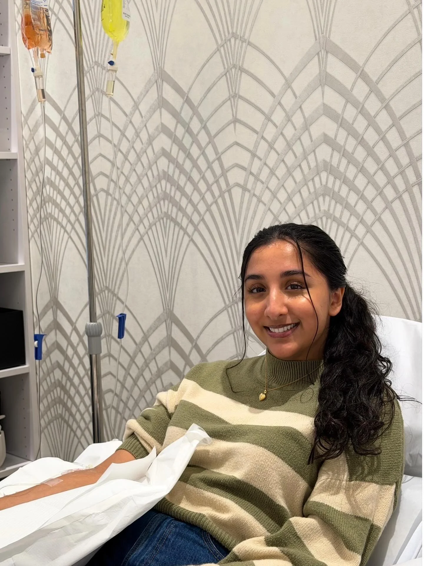 When life gets busy, health is the first thing you pause&hellip;
but also the first thing you feel.

Today was her day to refill her cup 🤍
Inside-out wellness &mdash; comfortably delivered.

&bull; Book your IV therapy experience.
&bull; Wellness, E