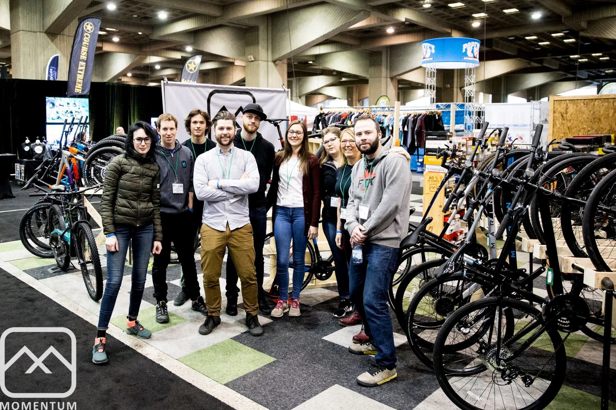 Yannick et son équipe au Salon du vélo de Montréal 2019
