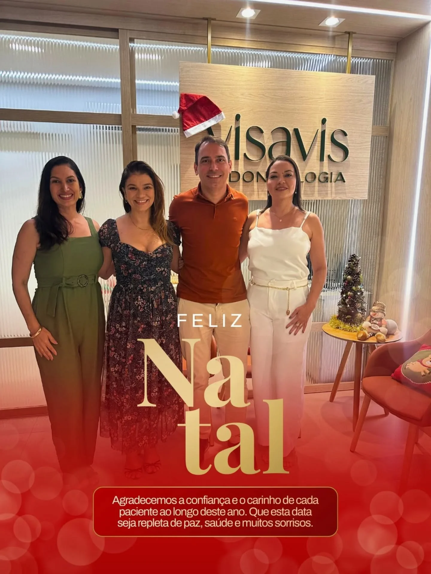 Feliz Natal! Somos imensamente gratos pela confian&ccedil;a e pelo carinho de cada paciente ao longo deste ano. A nossa equipe, trabalha, diariamente, com cuidado, aten&ccedil;&atilde;o e amor pelo que faz, sempre pensando no melhor a cada um de voc&
