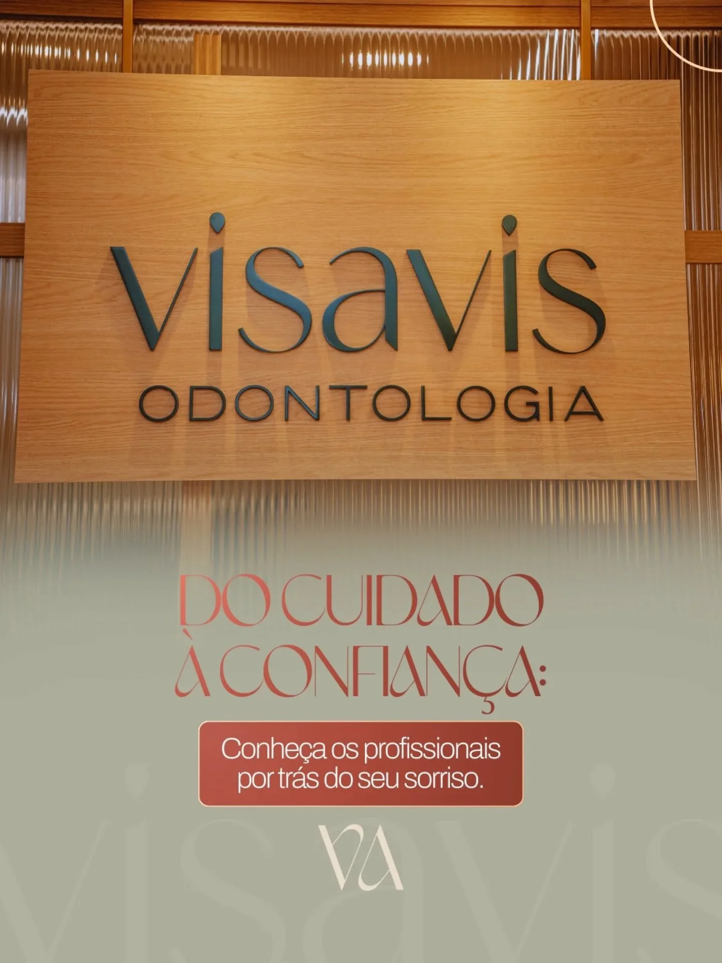 🦷✨ Conhe&ccedil;a nossa equipe de cirurgi&otilde;es-dentistas especialistas!

Na nossa cl&iacute;nica, contamos com profissionais altamente qualificados e preparados para oferecer um atendimento completo, moderno e humanizado. Cada especialista atua