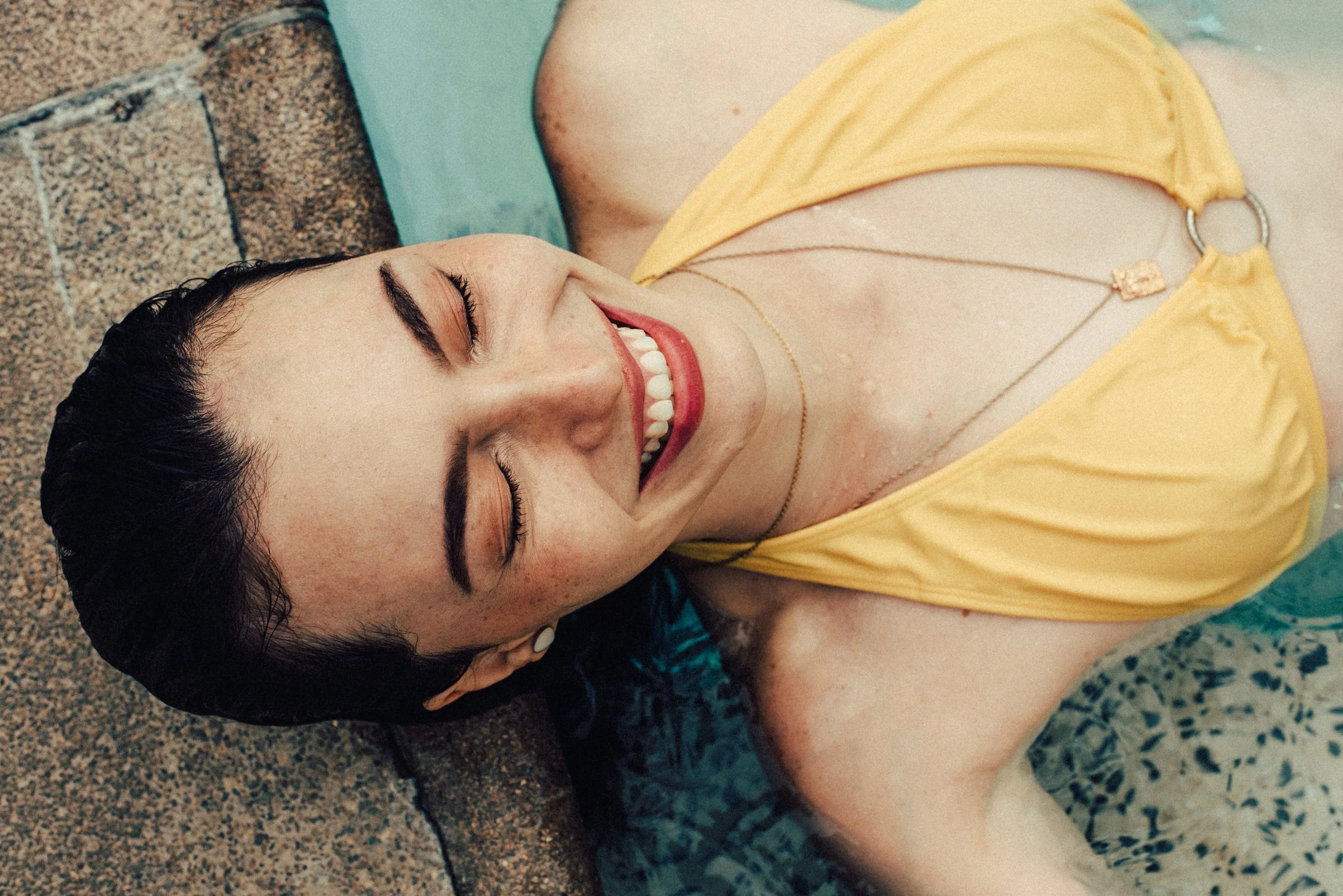 Retrato fotográfico profesional en Bogotá — narrativa visual y sesiones personales, Mauricio Candela