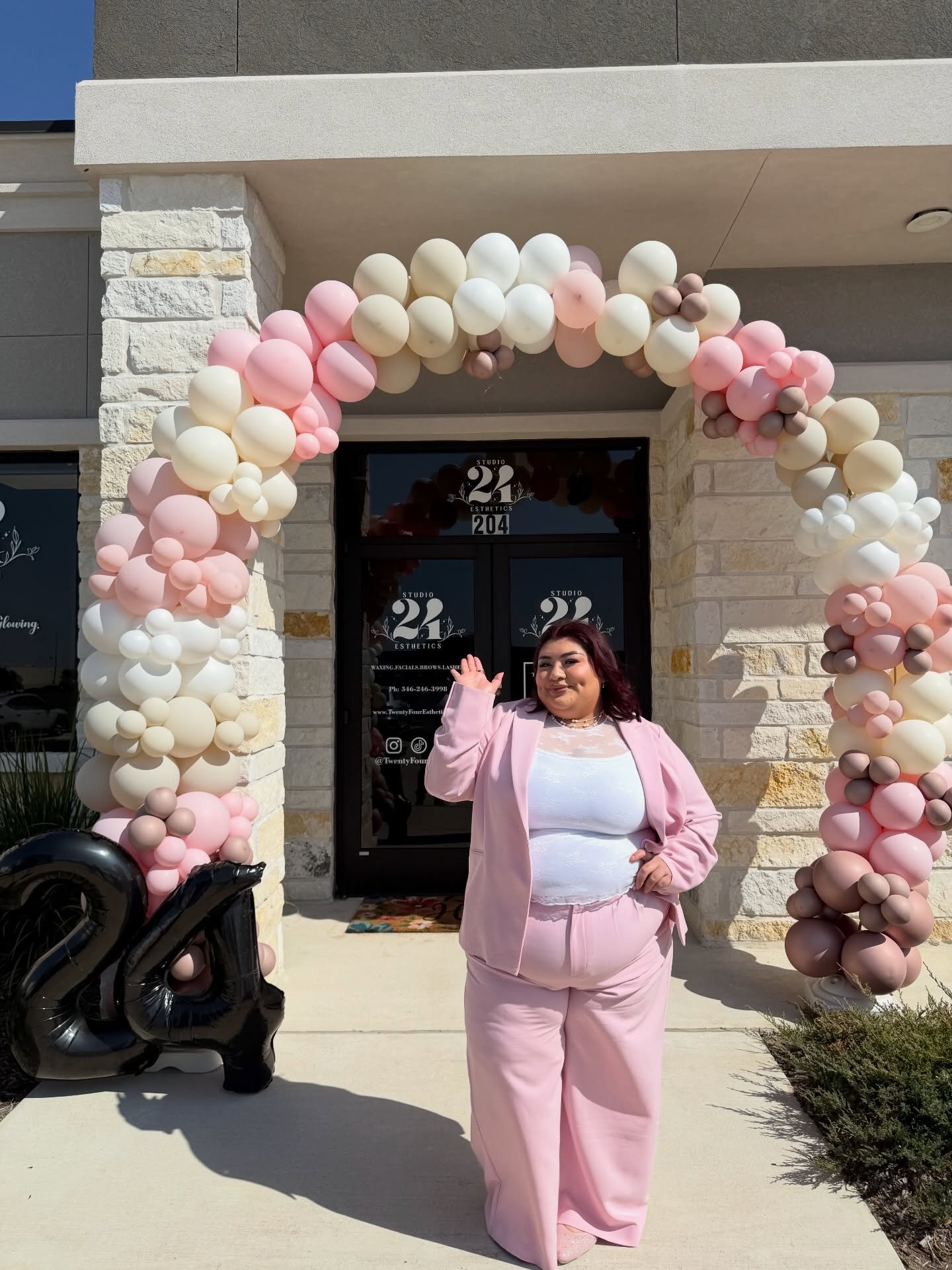 It&rsquo;s grand opening day 💗💗💗💗