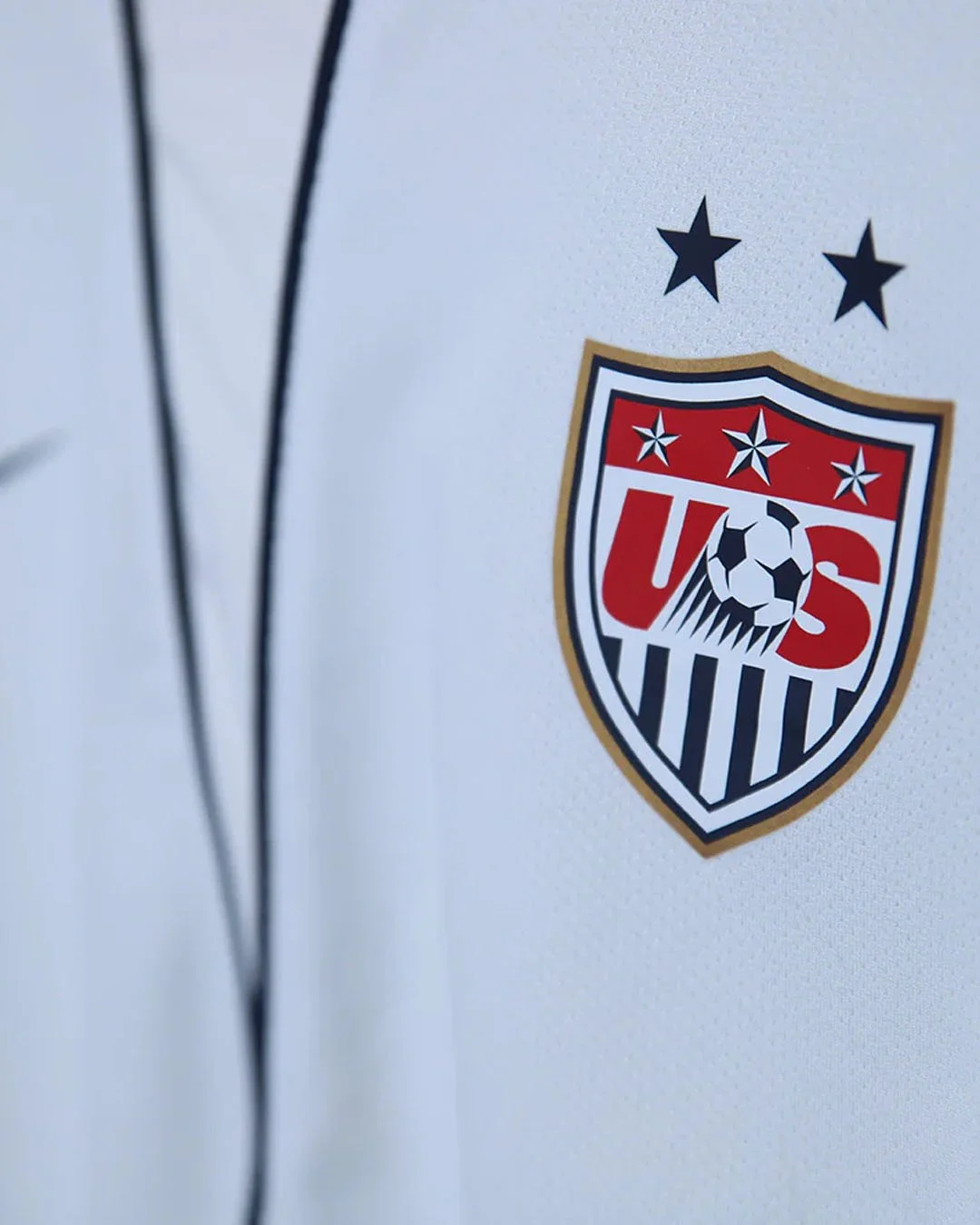 2011_USWNT_Home_Crest.jpg