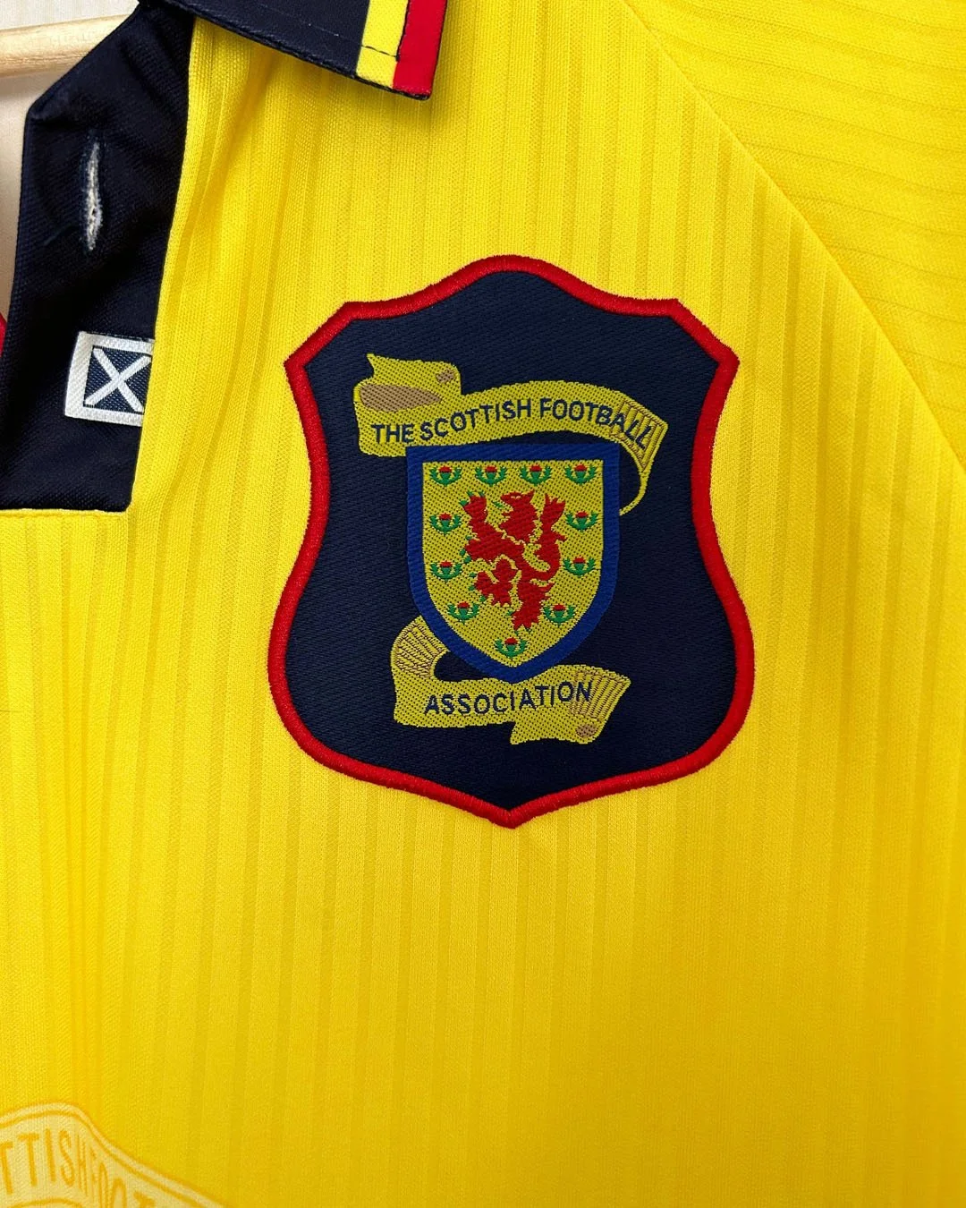 96:98_Scotland_Away_Crest.jpg