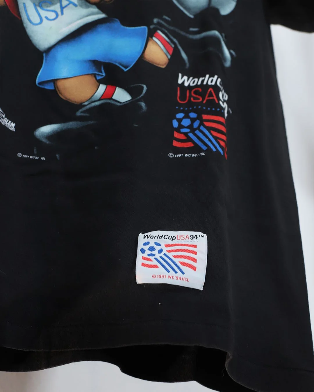 WC94_USA_Striker_Tee_OfficialPatch.jpg