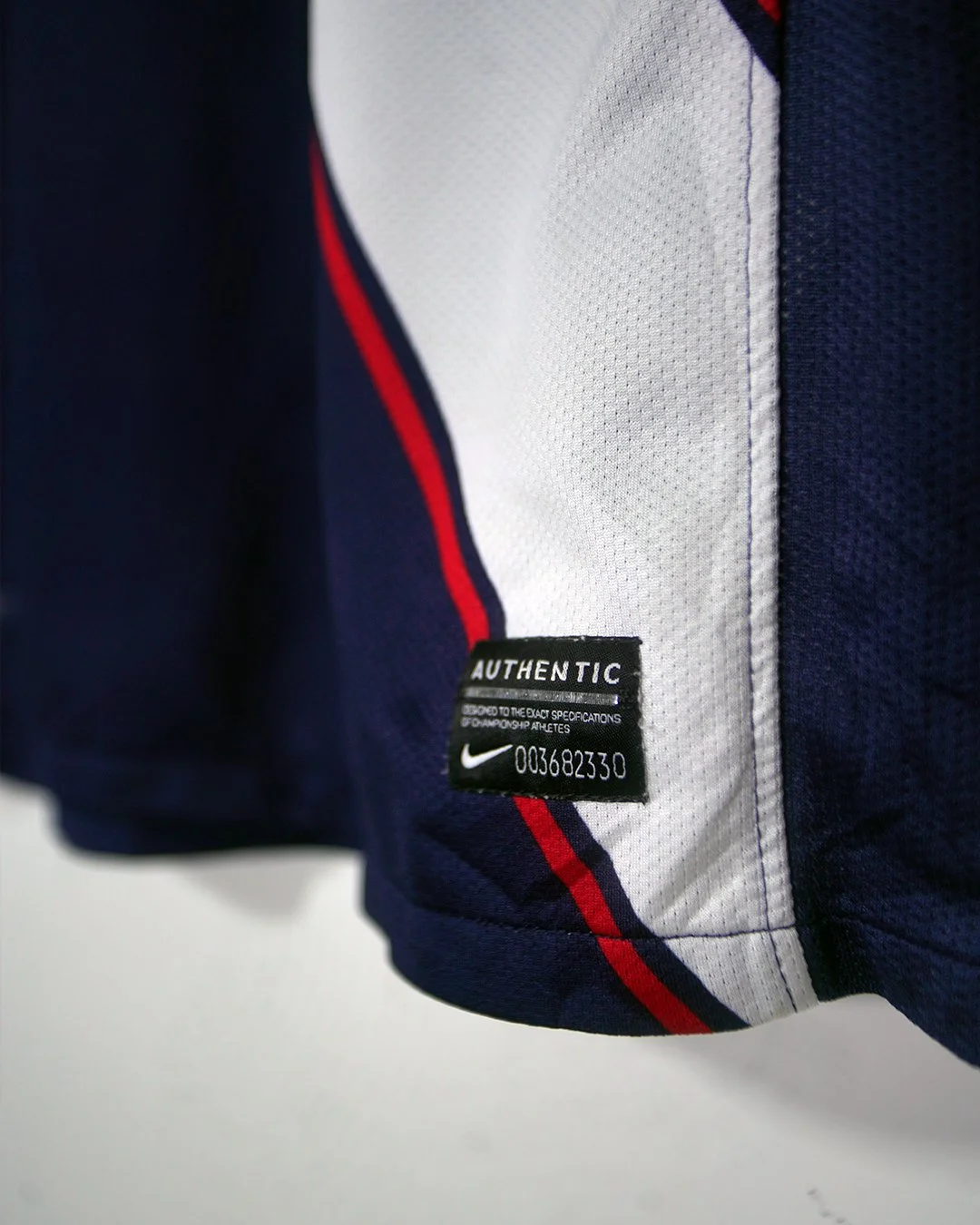 2010_USMNT_Away_NikeAuthentic.jpg