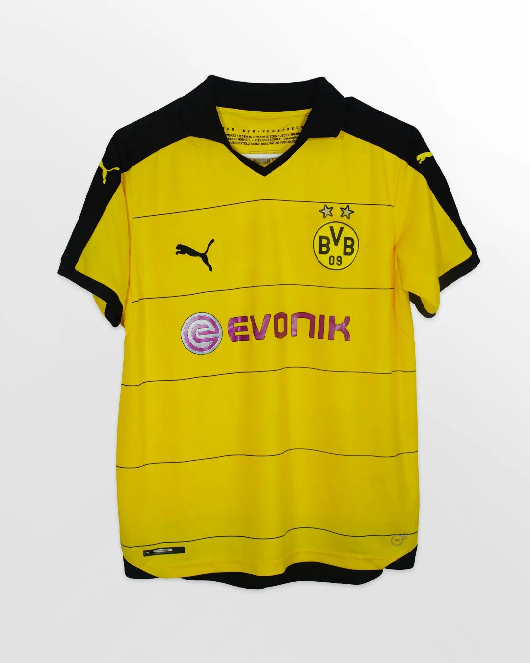 2015:16_Dortmund_Home_Front.jpg
