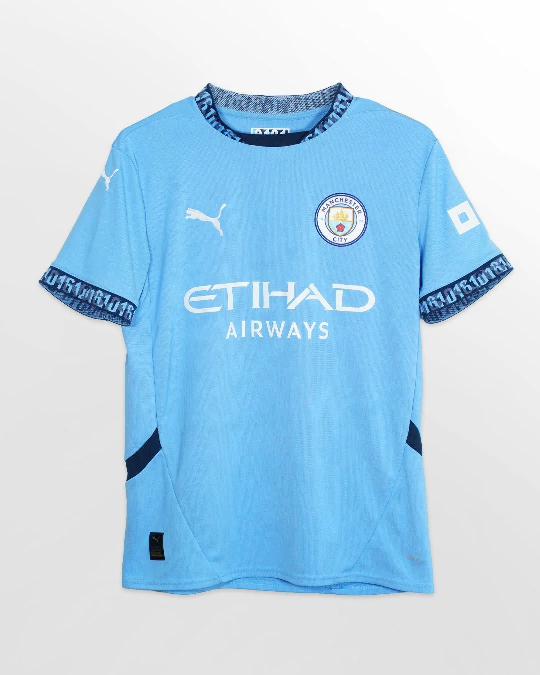 2024_ManCity_Home_Front_Halaand.jpg