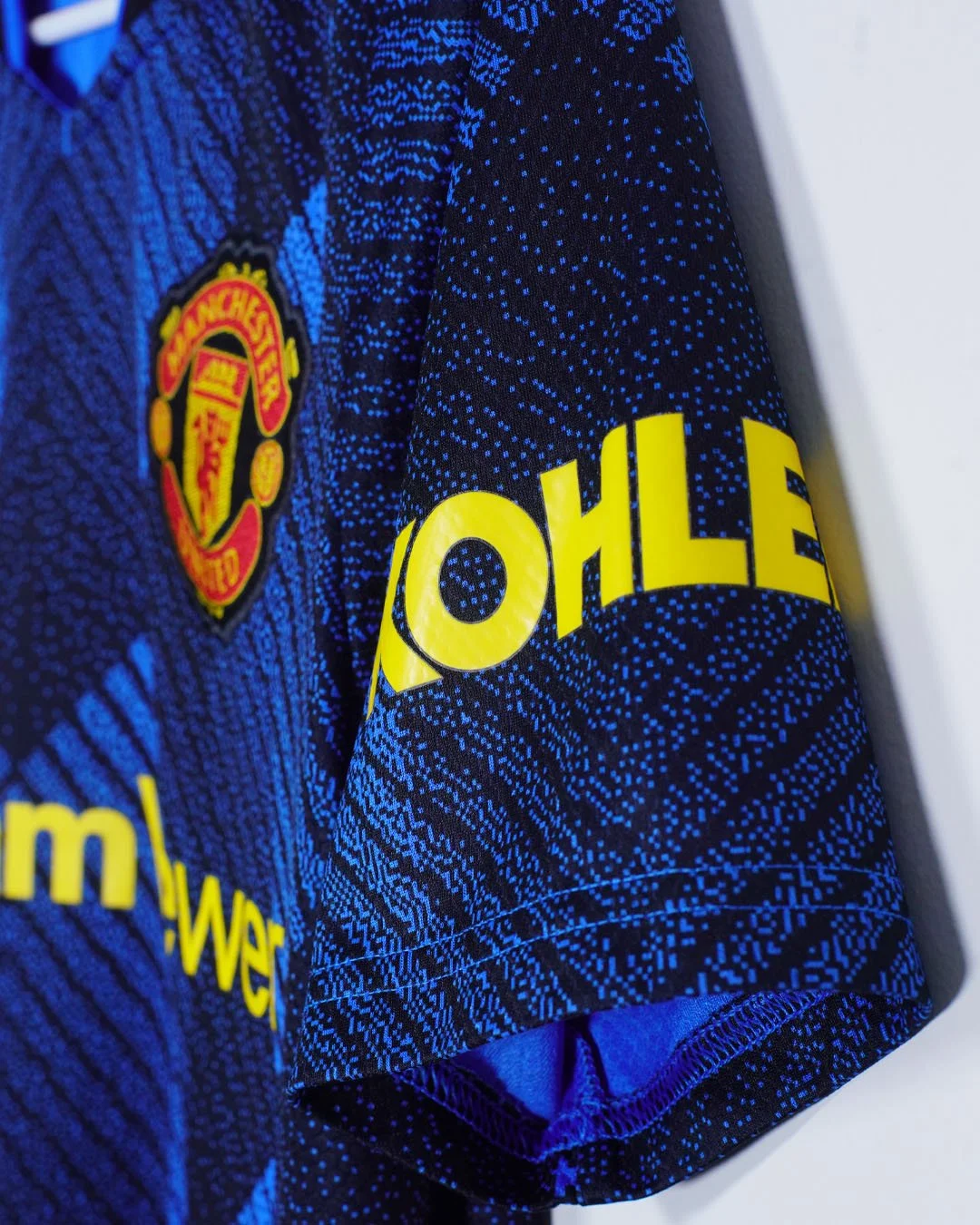 2021_ManUnited_Sleeve1.jpg