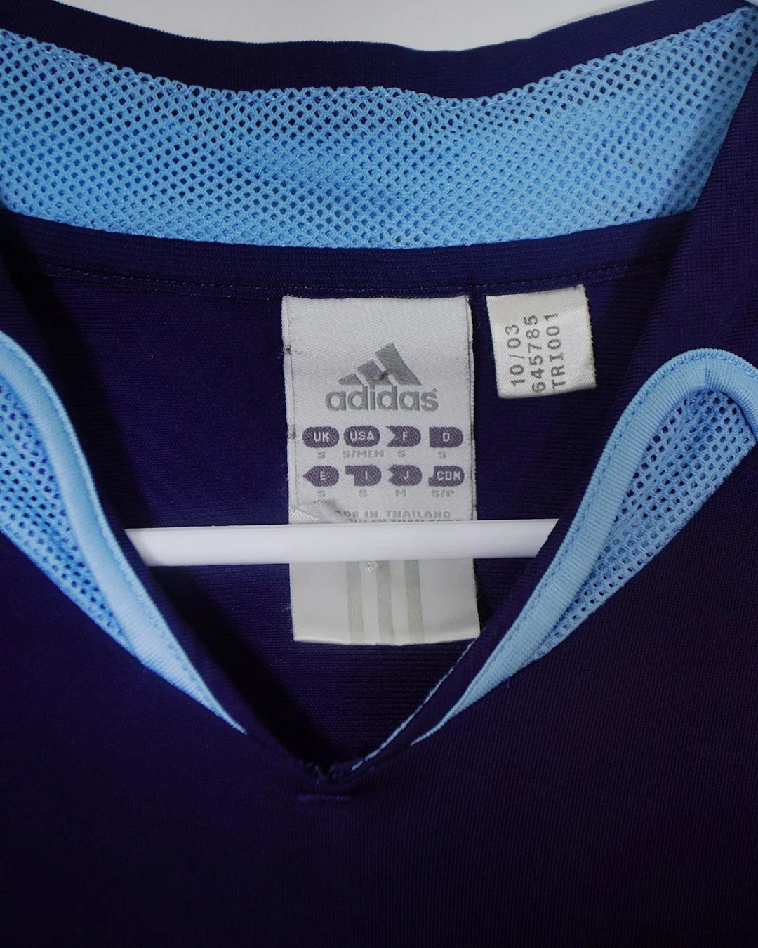 2004_Argentina_Away_AdultSmall.jpg