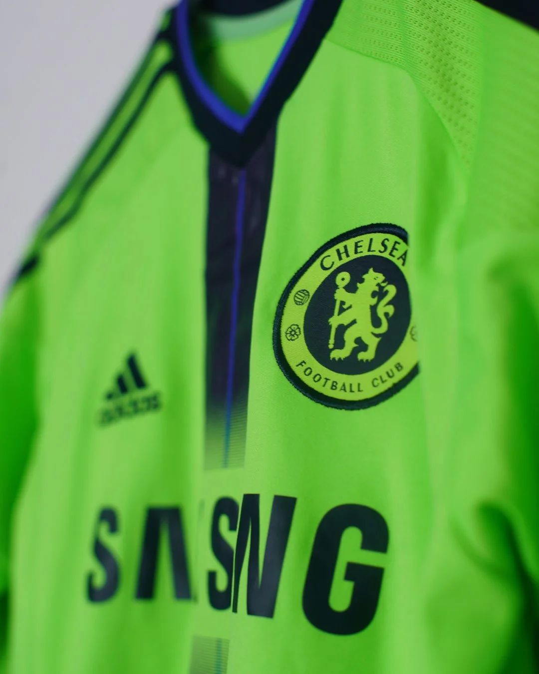 2010:11_Chelsea_Third_Crest.jpg
