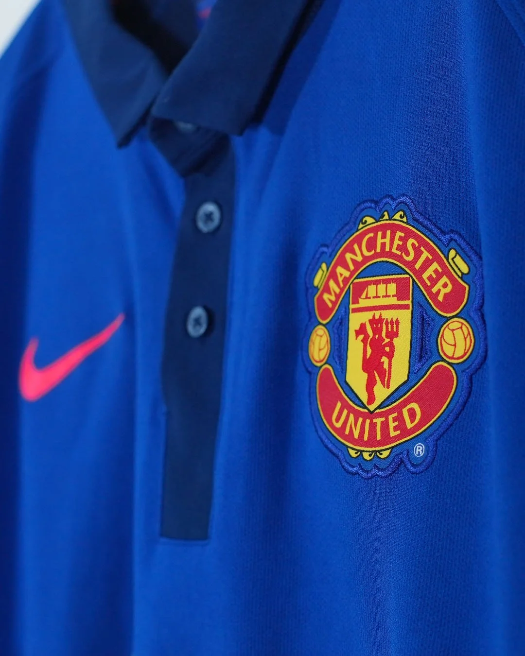 2014:15_ManUnited_DiMaria_Crest.jpg