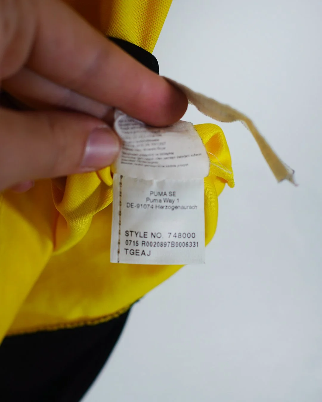 2015:16_Dortmund_Home-StyleNo_748000.jpg