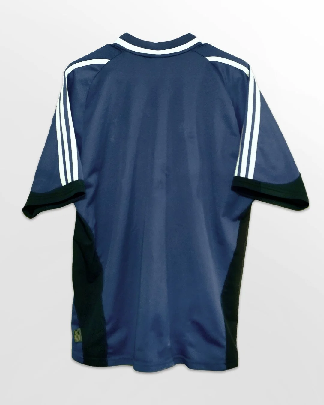 2001:0_Newcastle_Away_Back.jpg