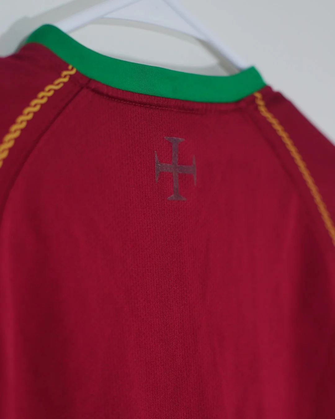 2006_Portugal_Home_Back_Flaw.jpg