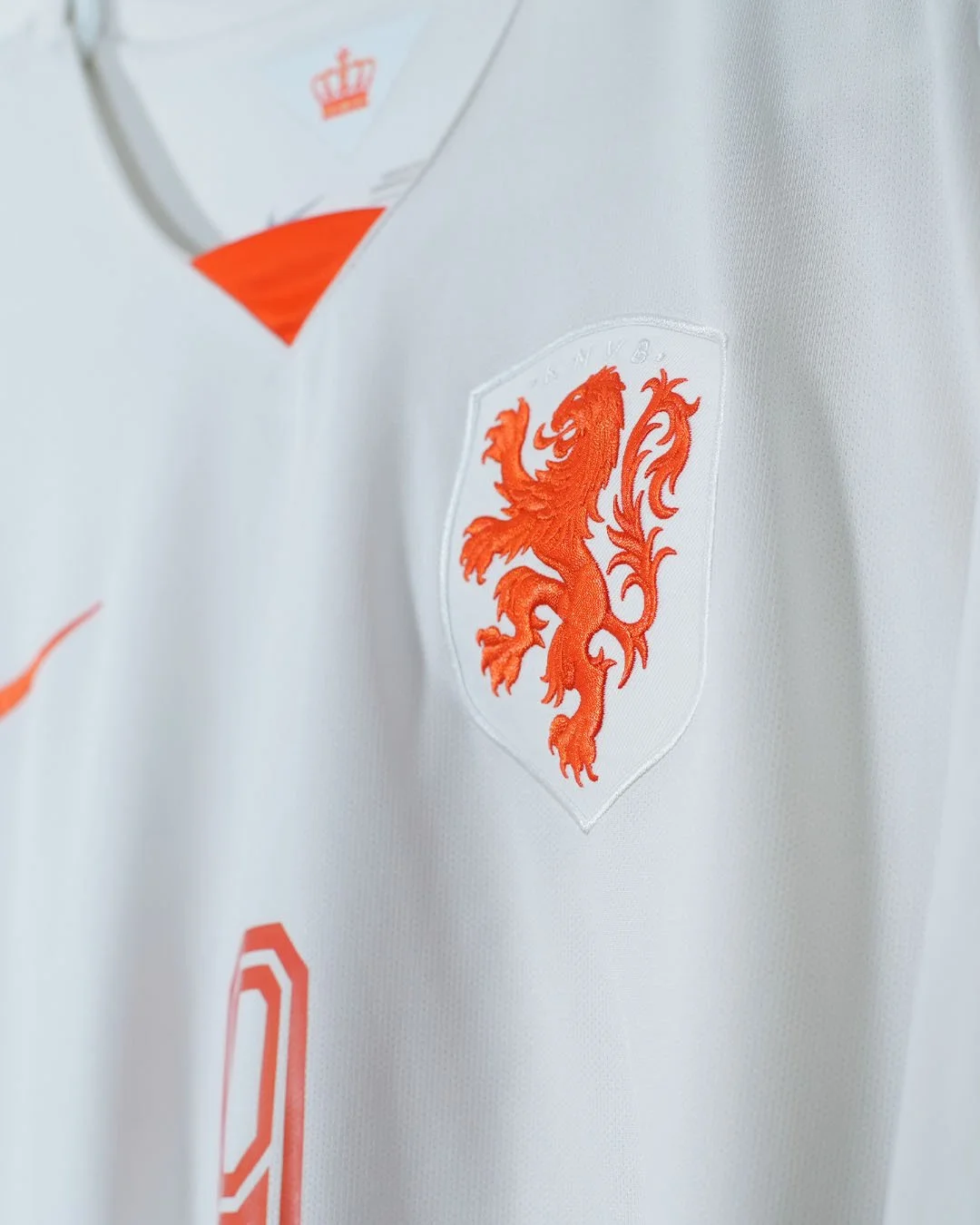 2015_Netherlands_Away_Crest.jpg