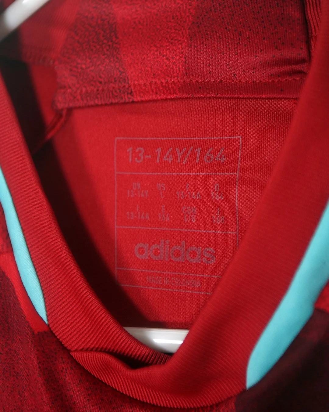 2022_Colombia_Away_YouthLarge.jpg