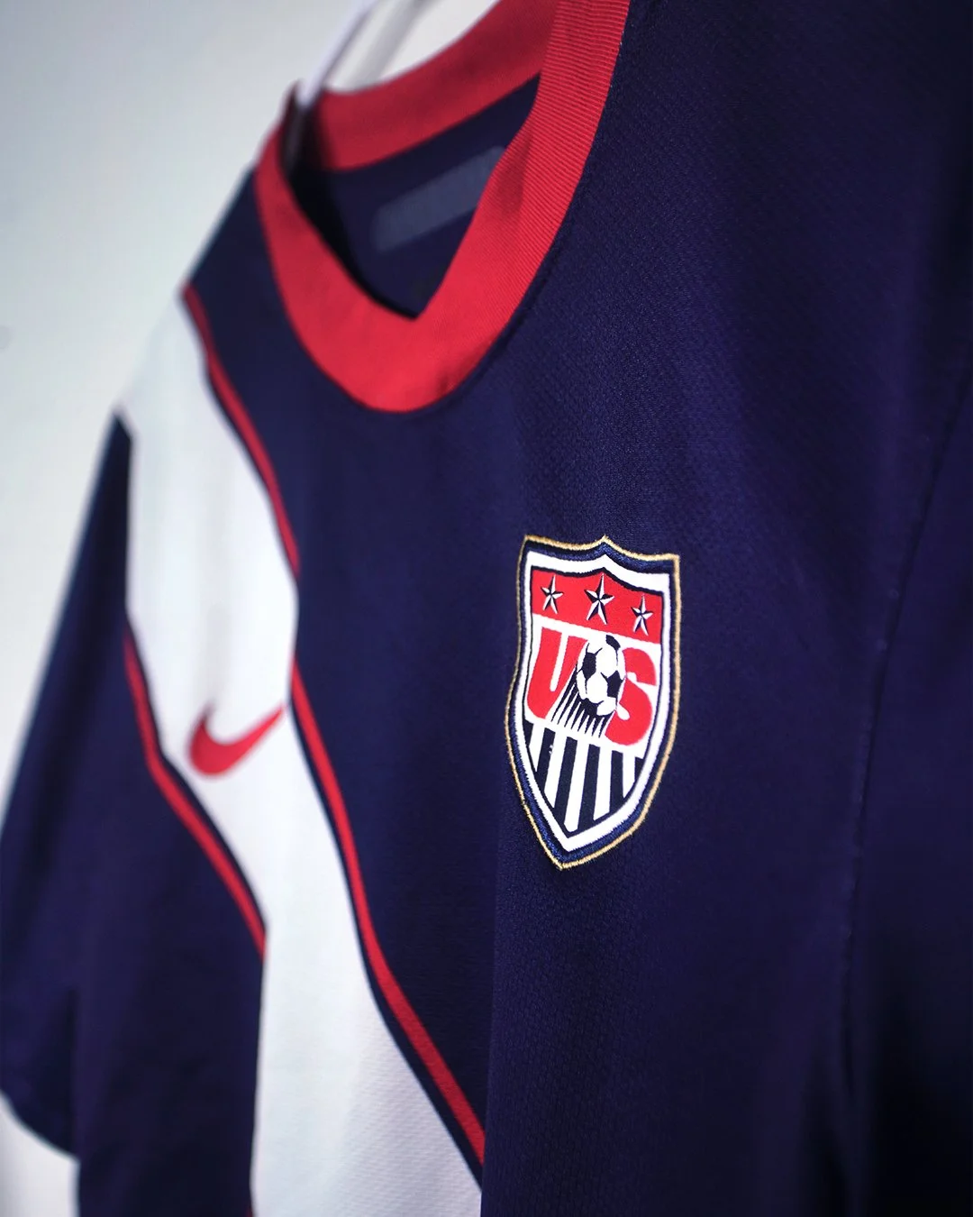 2010_USMNT_Away_Crest.jpg