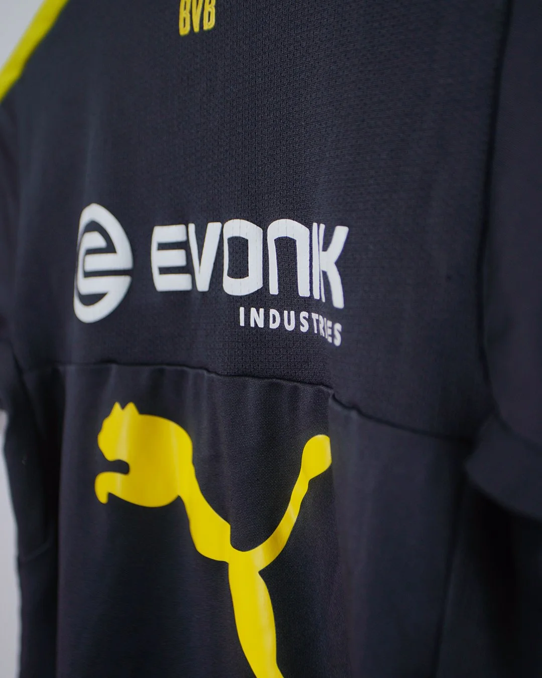 Dortmund_Training_Back_Graphic.jpg