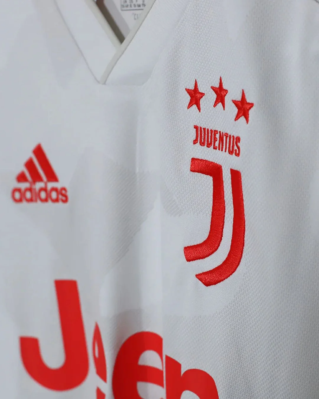 2019_Juventus_Away_Crest.jpg