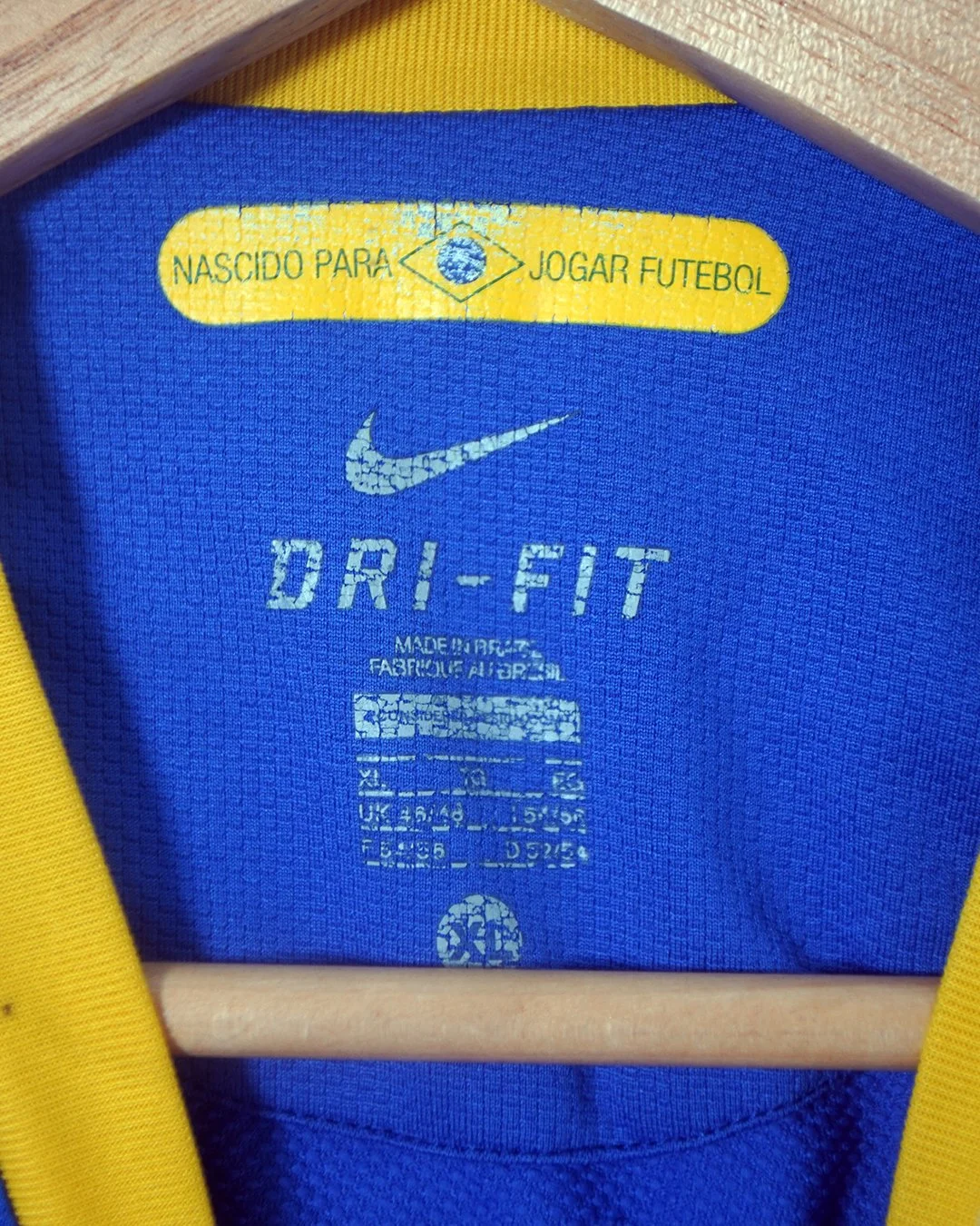 2010_Brazil_Away_AdultXL.jpg