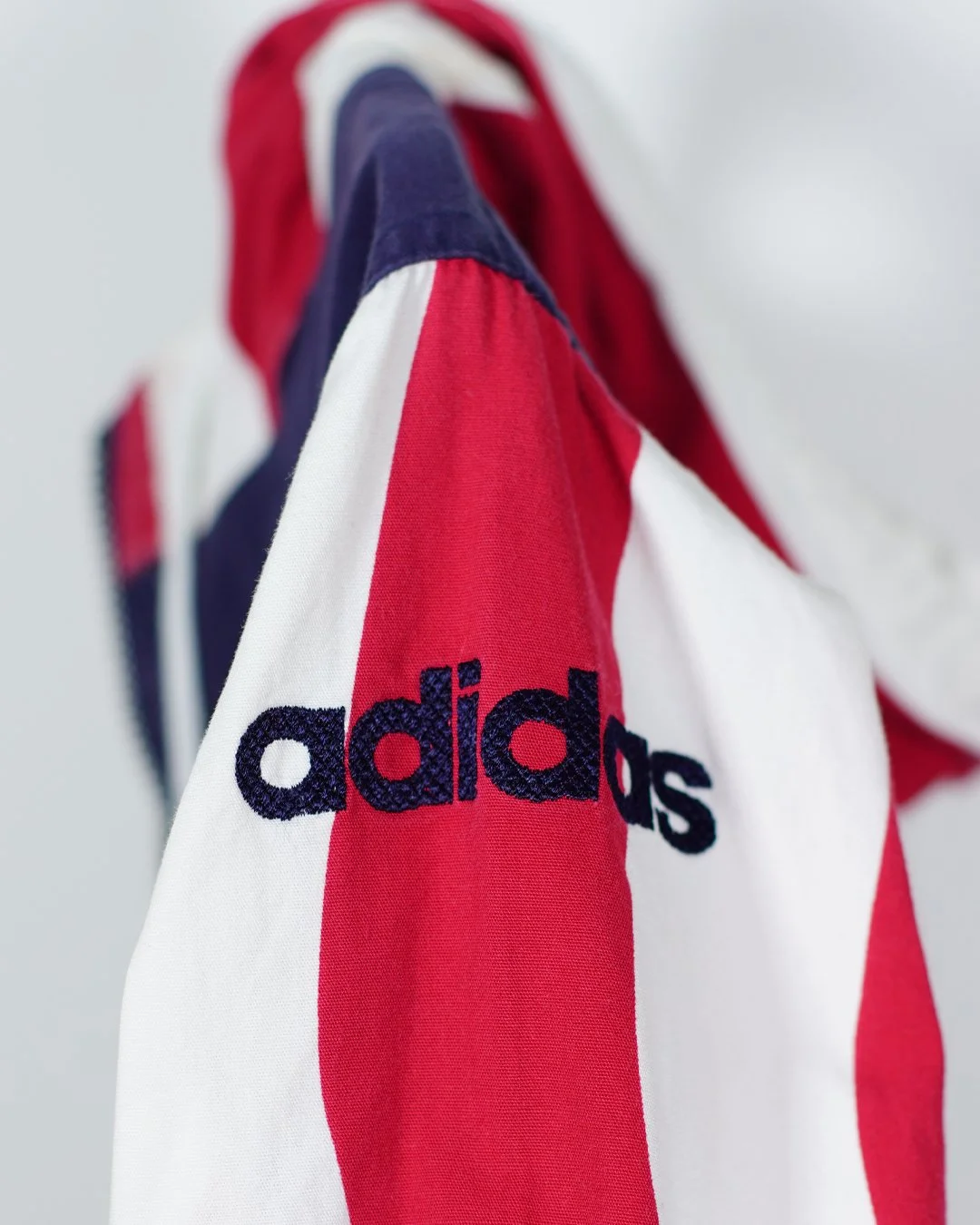 WC94_USA_StarsandStripes_Jacket_Sleeve_Adidas.jpg