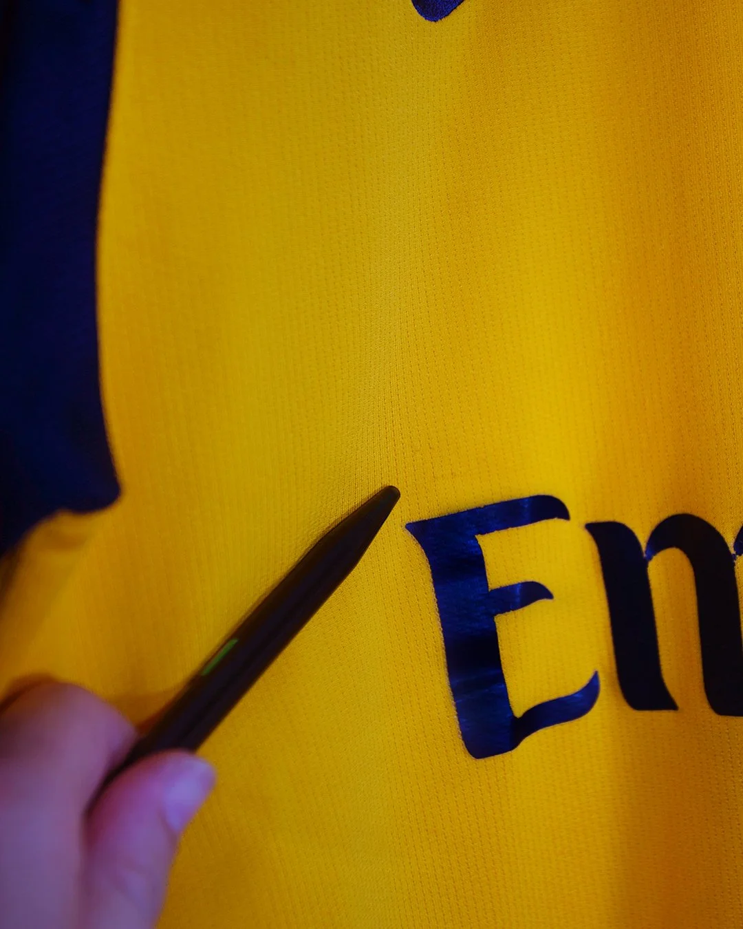 2008:09_Arsenal_Away_Flaw_Front.jpg