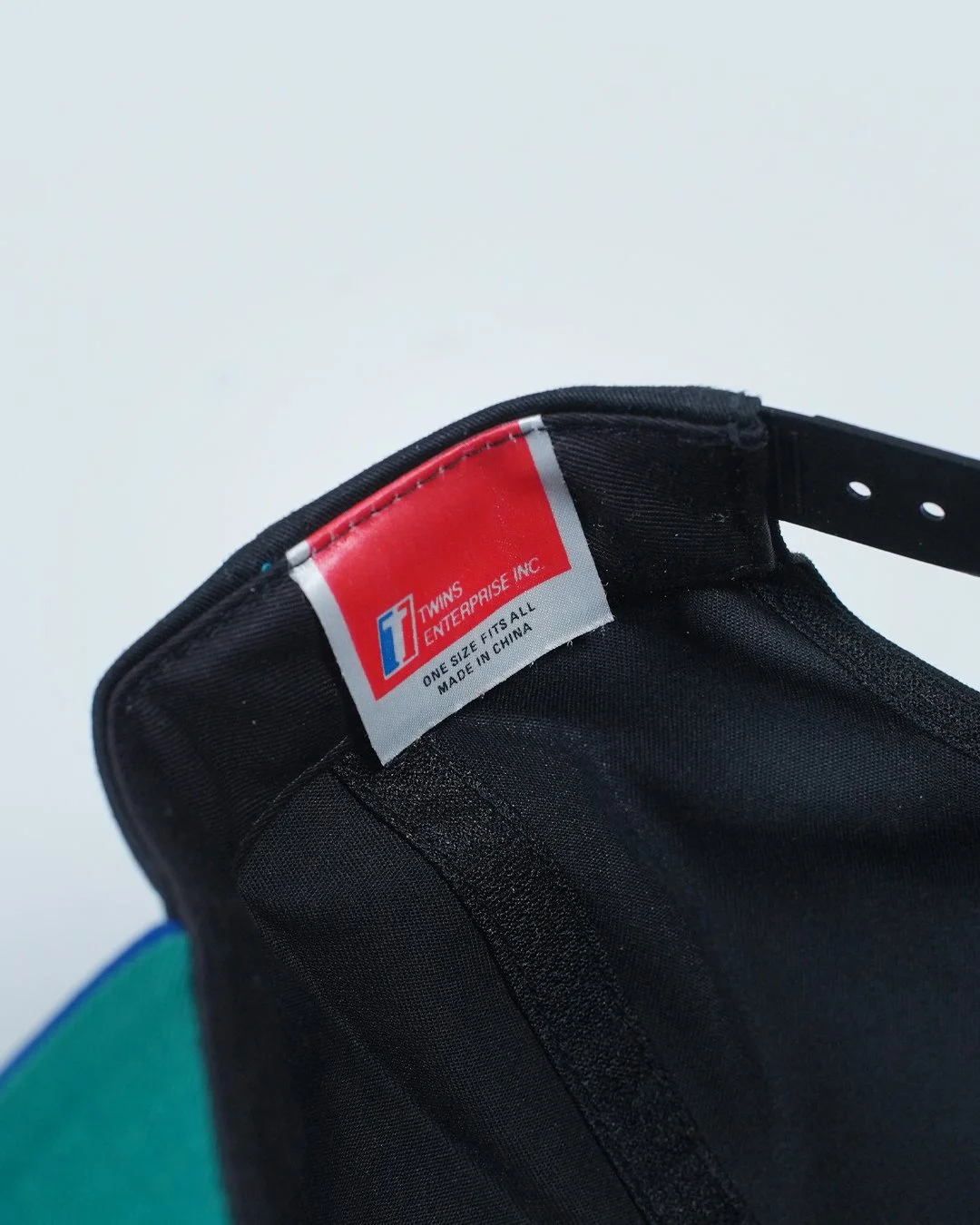WC94_USAHat_Label_Twins.jpg