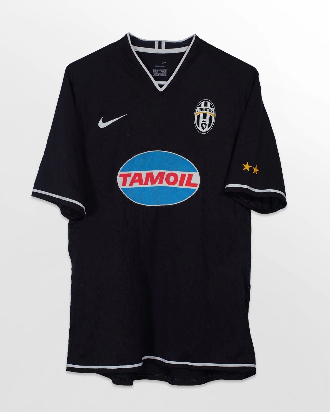2006_Juventus_Away_Front.jpg