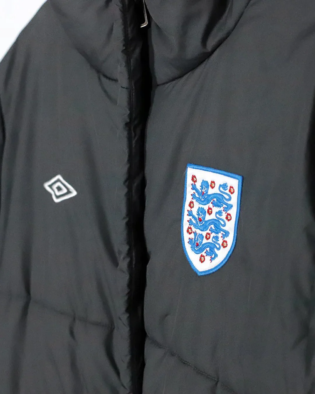 England_WinterJacket_Umbro_Crest.jpg