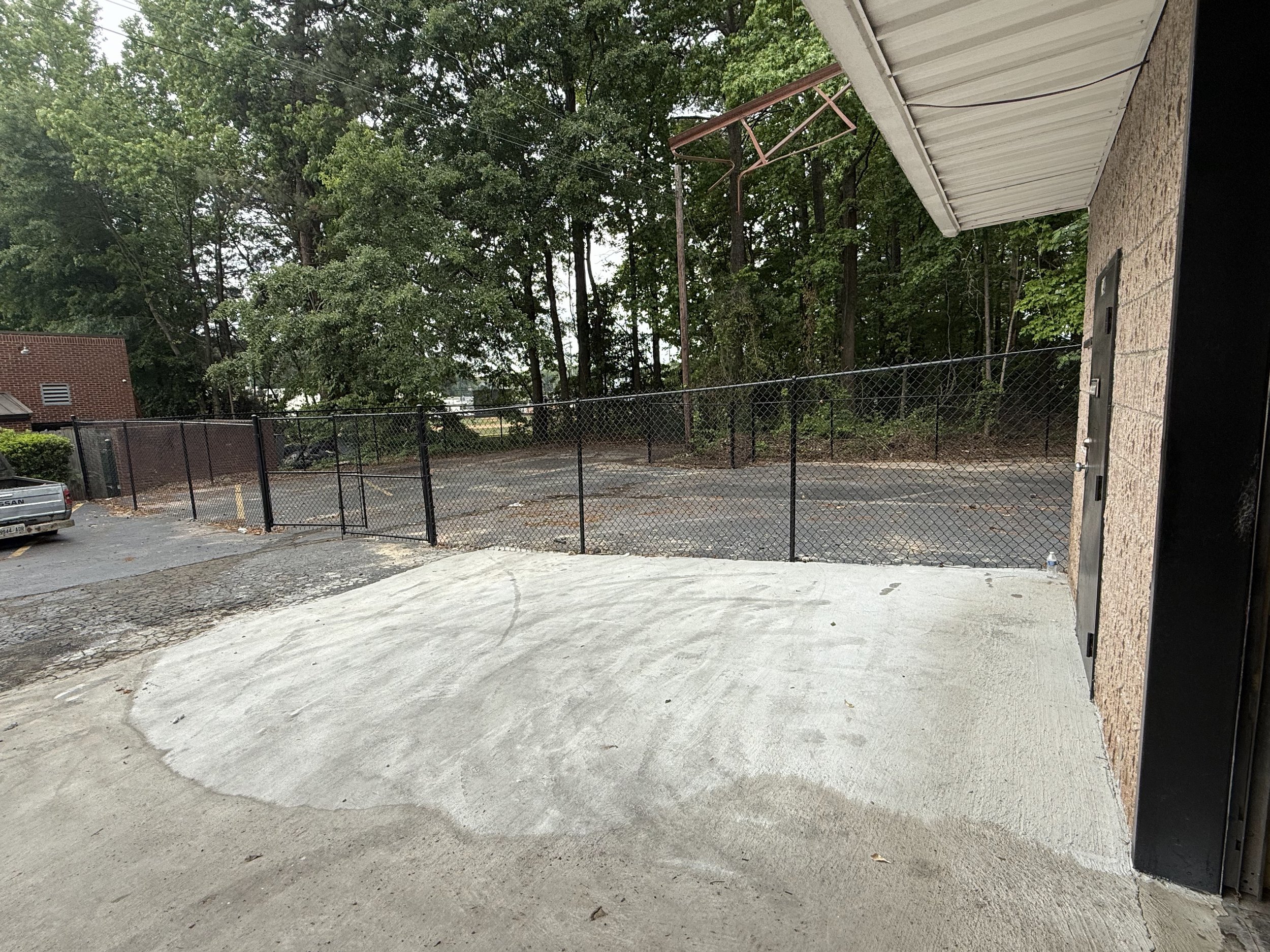 Garage + Fenced Yard - 314-C Glynn St N, Fayetteville GA
