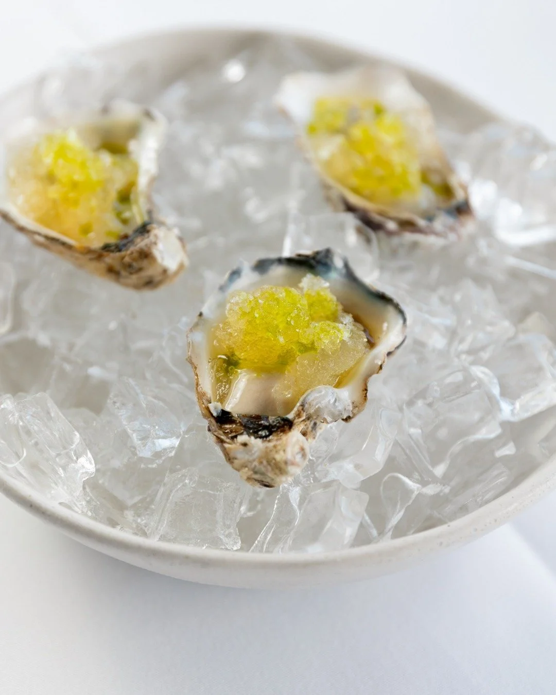 Seafood guided by freshness and season.
Clean flavours, careful technique and the ocean never far from the plate.