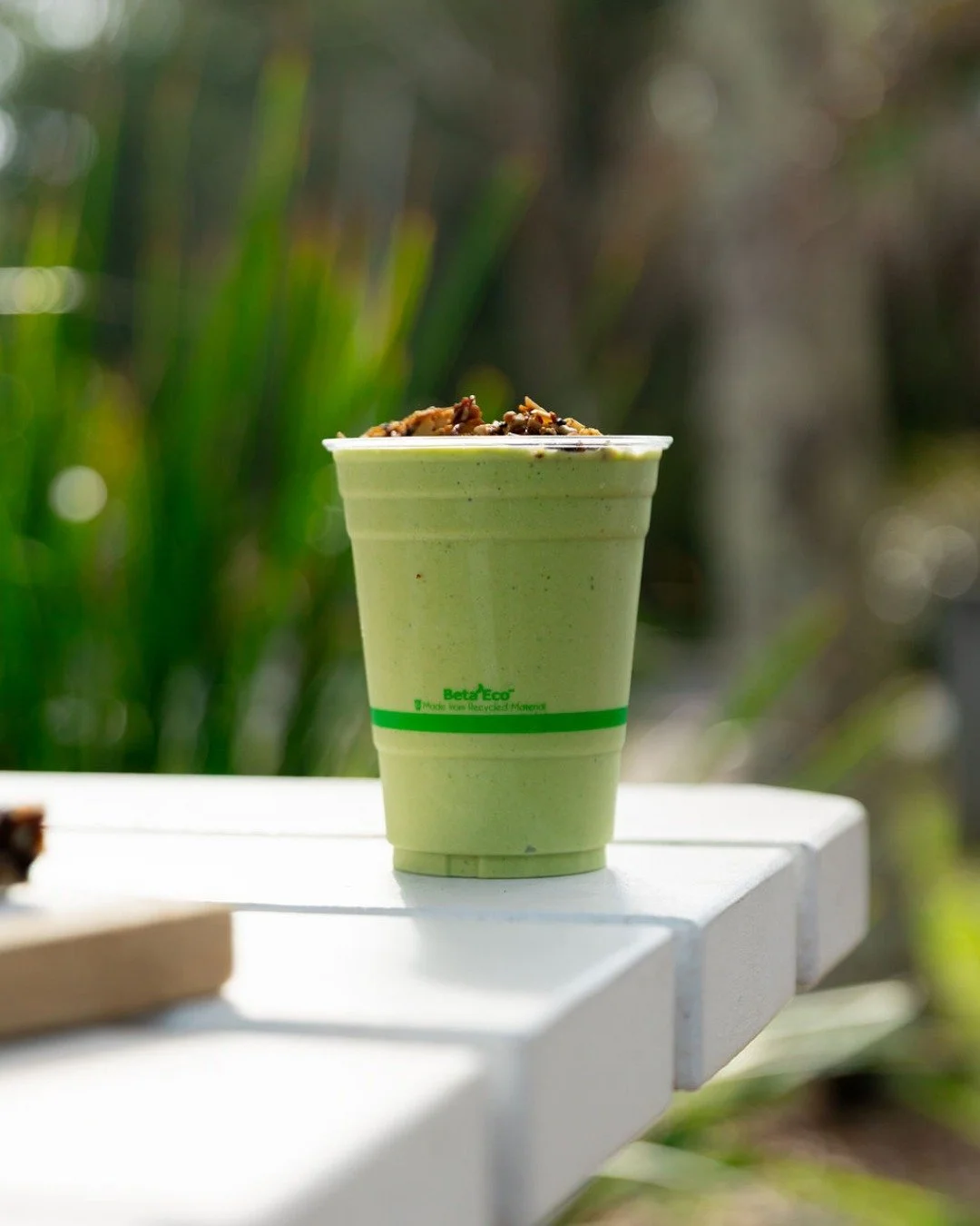 Morning light at The Kiosk. From nutrient-dense bowls to chilled greens, it&rsquo;s the simple post-swim ritual that defines an autumn morning in Byron. 

Open from 7am daily.