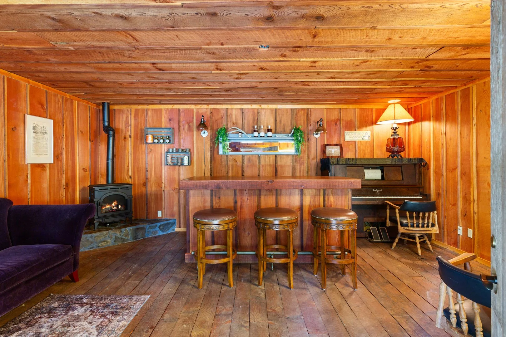 Gtown Saloon.JPG