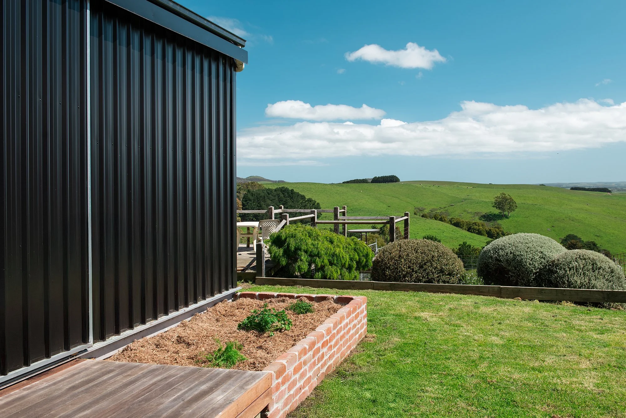 Backyard_0005-Edit copylr.jpg