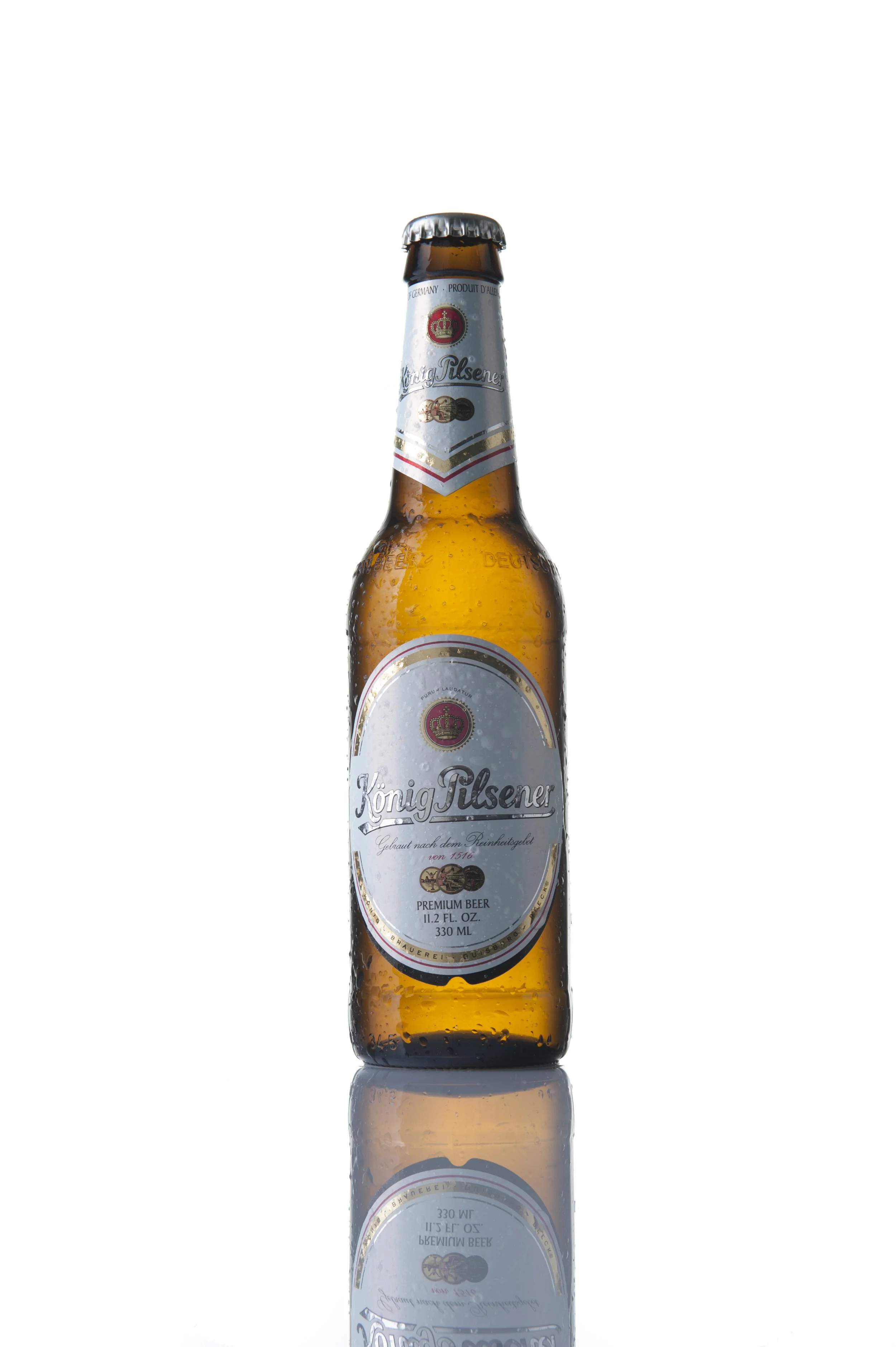 Brown beer bottle 01hr.jpg