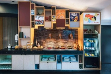 WQ Hotel Dining Station