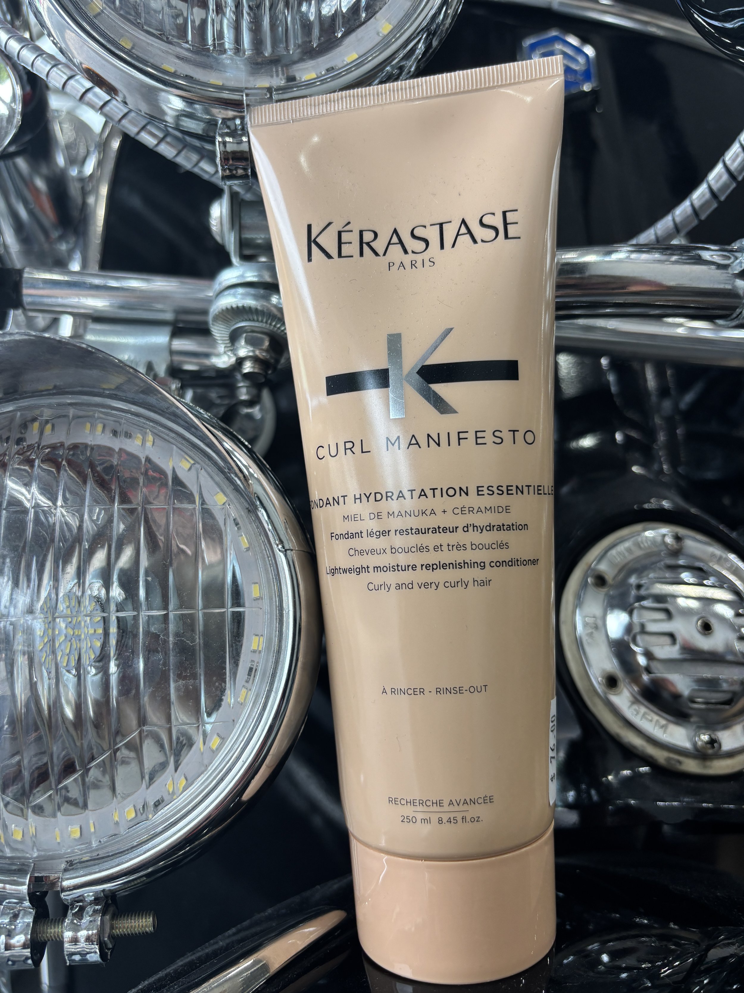 Kérastase’s Curl Manifesto hair products for curly hair.