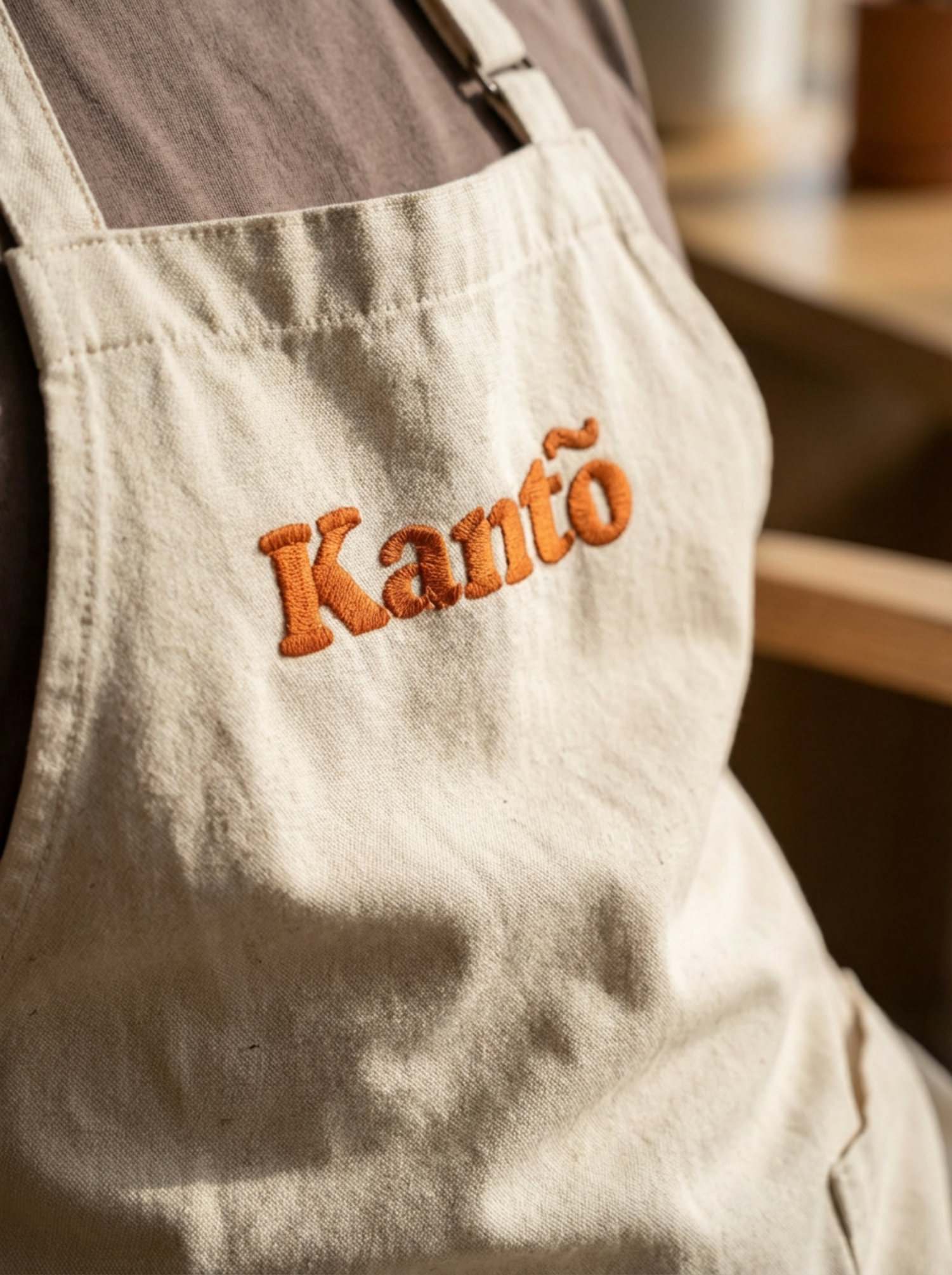Kanto Cafe Apron.png