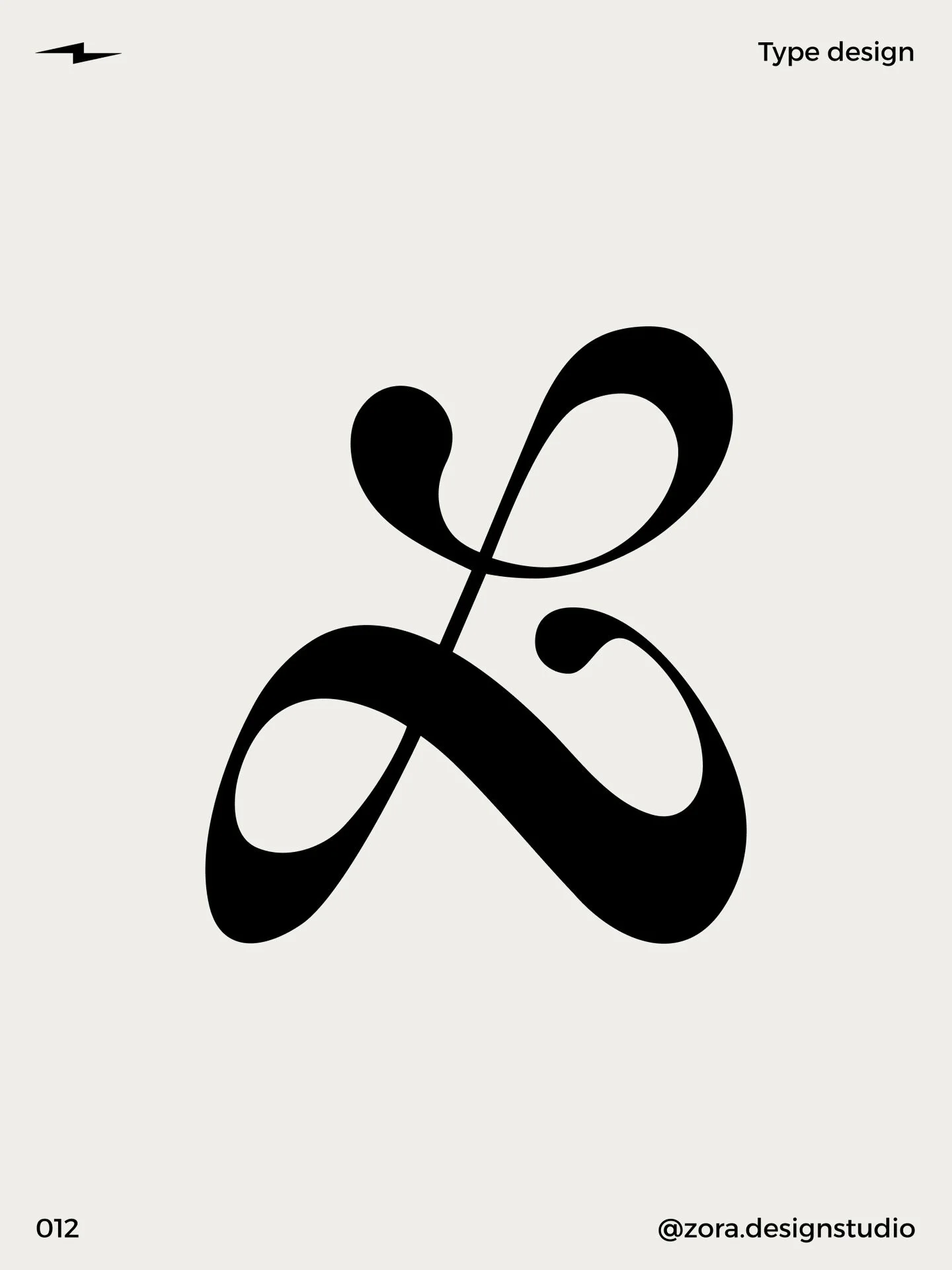 ✨ L wie Lippen ✨

In diesem Buchstaben dreht sich alles um Form, Spannung und Kontrast.
Das L ist von Lippen inspiriert &ndash; mit weichen Kurven und klaren Linien. Nicht, um Lippen direkt zu zeigen, sondern das Gef&uuml;hl dahinter sichtbar zu mach