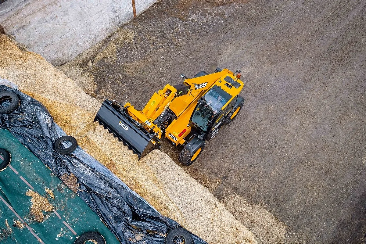 532-70-Telehandler-2.jpg