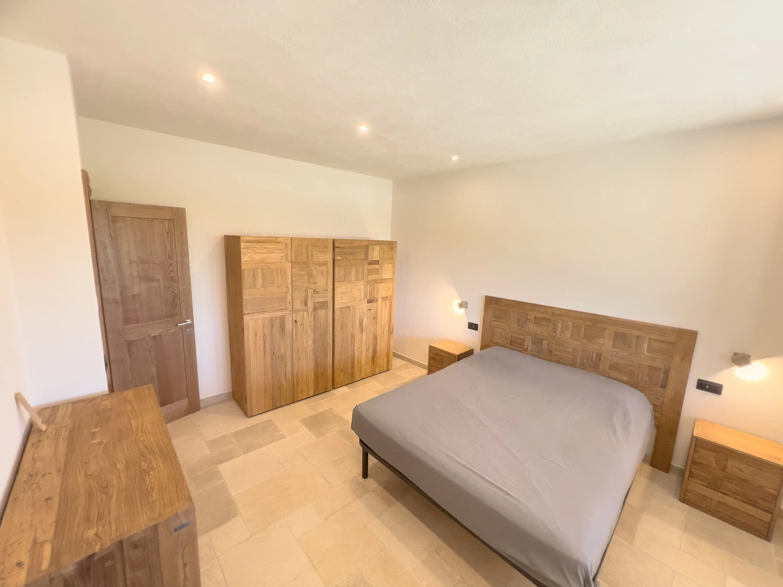 Apparentment 1 - Bedroom 03.jpg