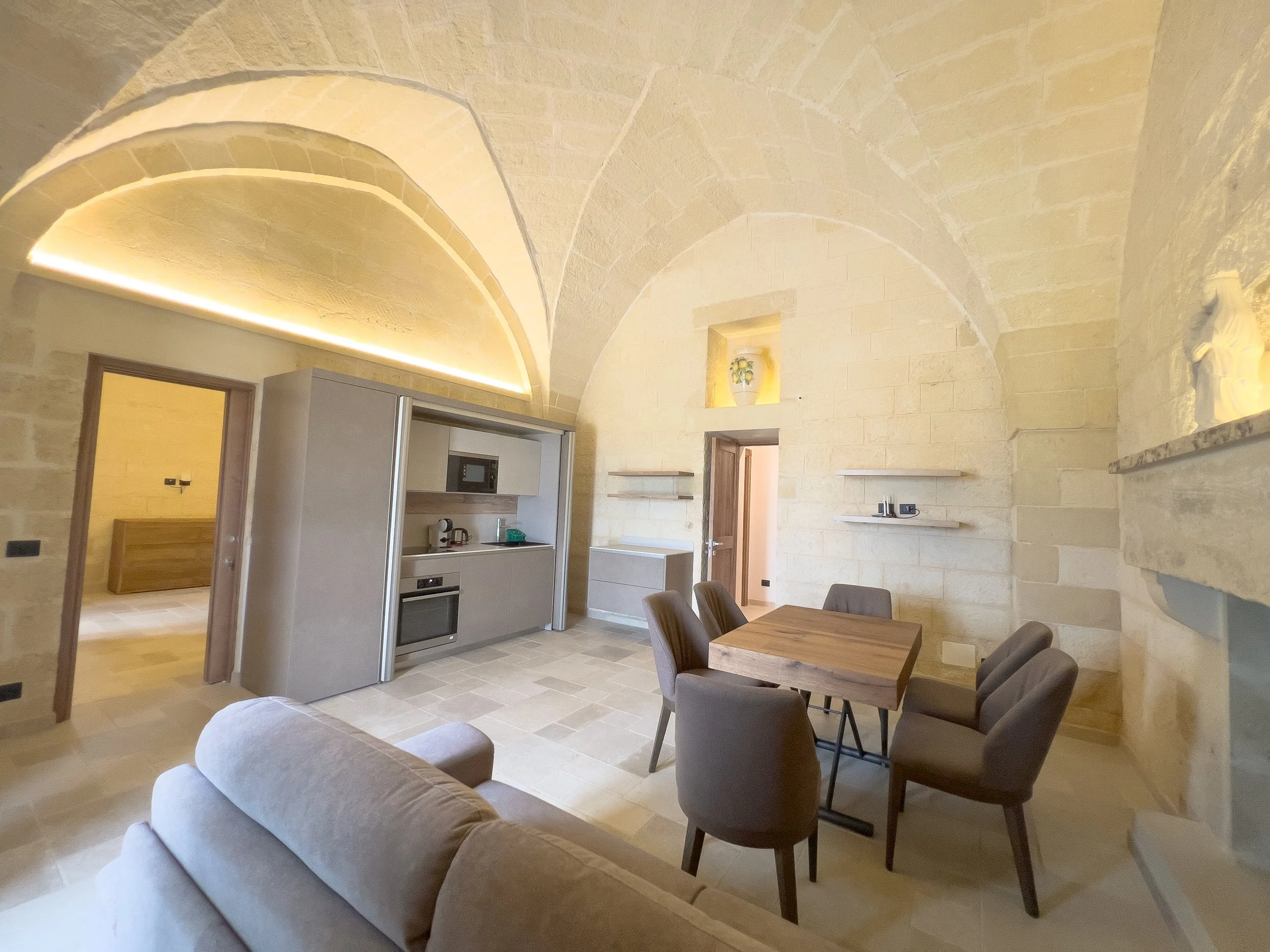 Apparentment 1 - Kichen 03.jpg