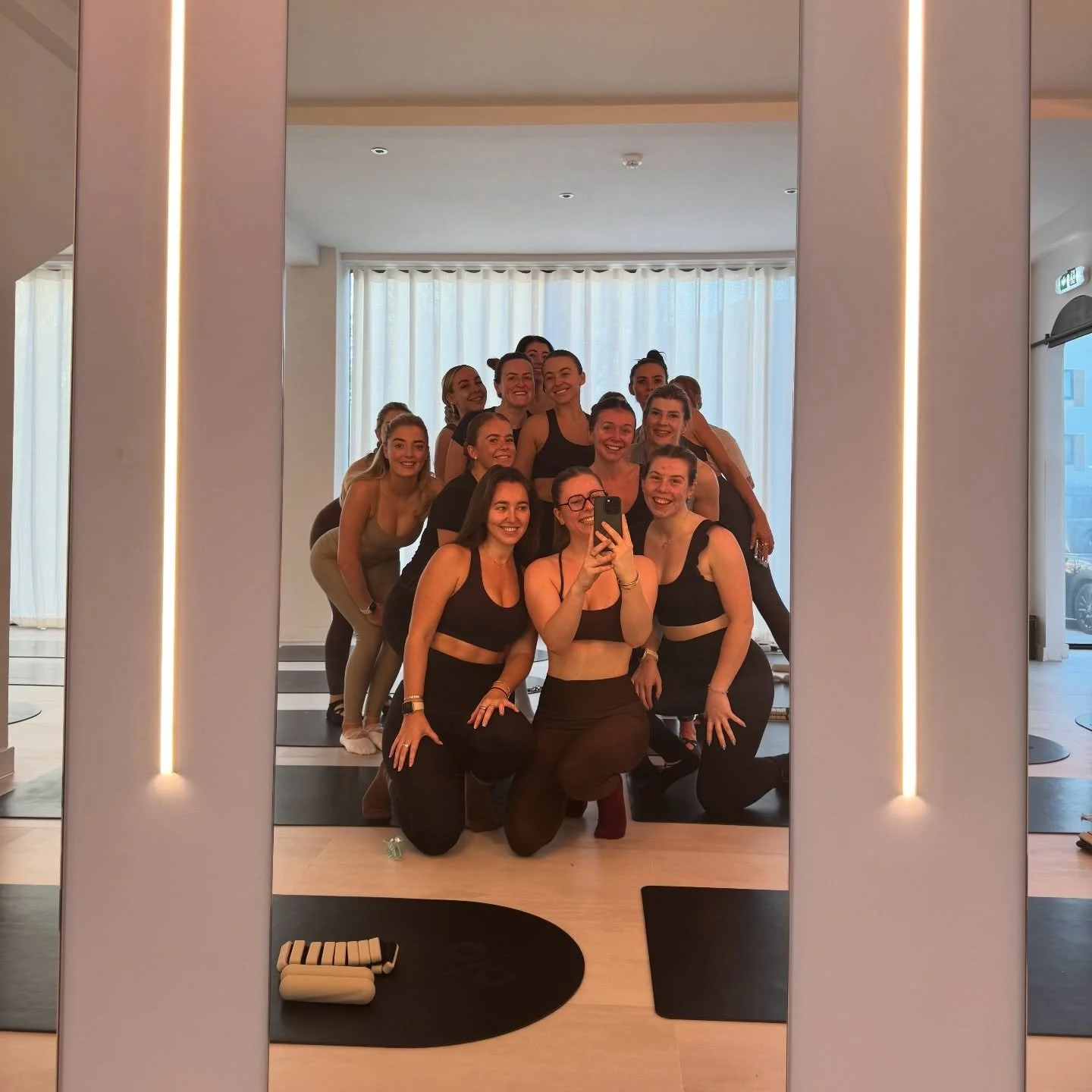 Spend your Valentines Morning with me @percentpilates 💕🌹💘💝 

Infrared Mat Pilates 
8:30
9:30
10:30 

See you on the mat❤️&zwj;🔥 

#infrared #matpilates #galentines #valentines #uk